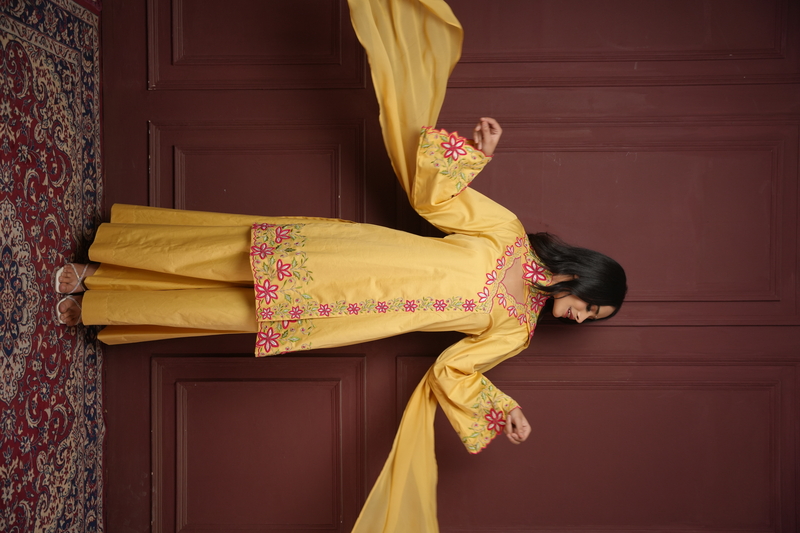 Sunheri Blossom Suit Set